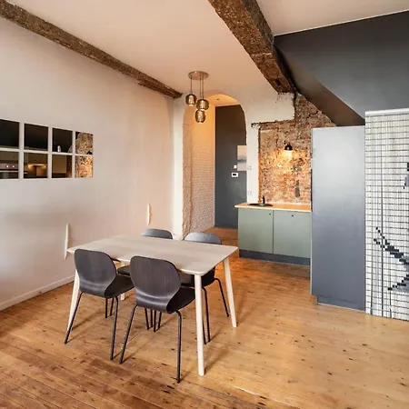 Two-bedroom River Side In The Heart Of Appartement *