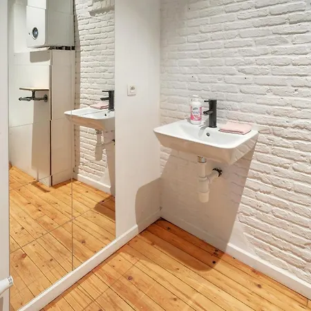 Two-bedroom River Side In The Heart Of * Antuérpia