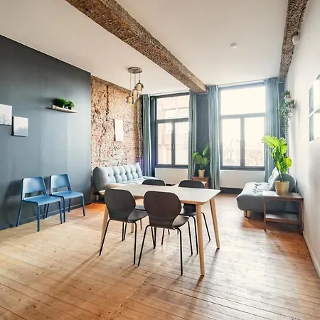 Two-bedroom River Side In The Heart Of Appartement *